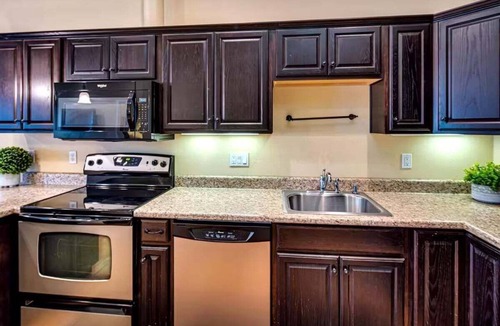 Old Bend House | Bluebird Day - Twin Mills Bungalow in Bend, OR, featuring 2 cozy bedrooms.