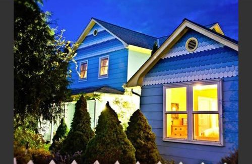 Ashland House | Bluemoon Vacation Rentals - Bluemoon House