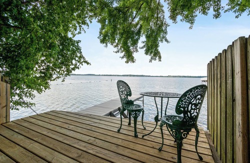 Lake Mills Cottage | BoatHouse ~Rock Lake~HotTub~ Pet-Friendly