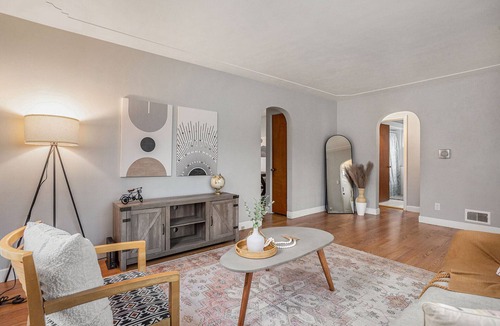 Battle Creek House | Boho home near Bronson, Kellogg, Arena
