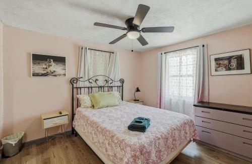 Griffin Heights House | Bright 3BR, Dogs, Fenced Yard, FSU & Dwntown
