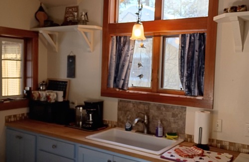 Rindge Cottage | Cabin & Sauna on Lake Monomonac near Mt. Monadnock