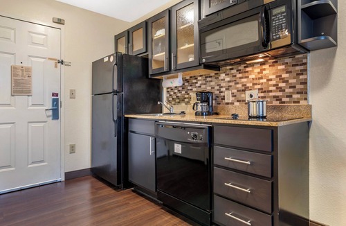 Alabaster Hotel | Candlewood Suites Alabaster by IHG