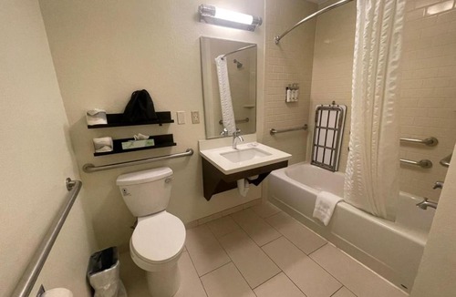 Secaucus Hotel | Candlewood Suites Secaucus by IHG