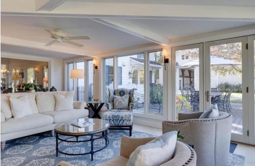 St. Michaels House | Captains Cove
