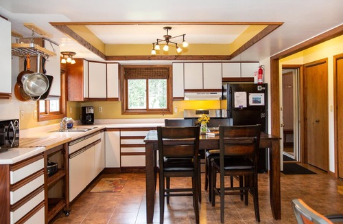Grand Marais House | Carter's Cottage - 2BR/2BA cottage in Grand Marais walking distance to downtown