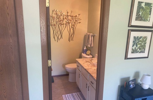 Fond du Lac Condo | Charming 2-bedroom condo in beautiful Fond du Lac 20 miles from Oshkosh EAA