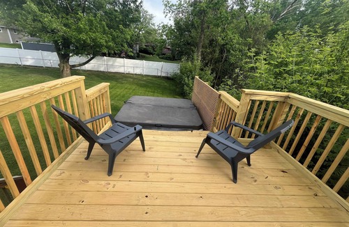 Janesville House | Charming 3-bedroom with Hot Tub