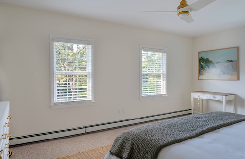 Tisbury House | Charming 4-bedroom home in marvelous Tisbury walking distance to shops and ferry