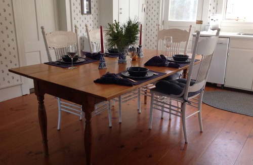 Easton House | CHARMING, 4-Br, 2-Ba, Full Kitchen Wi-Fi, Mt View, private deck, discounts avail