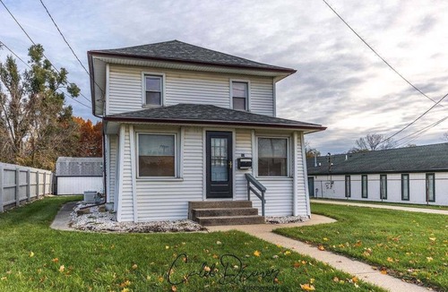 Hillsdale House | Charming Hillsdale Home - Walking to Campus & Downtown
