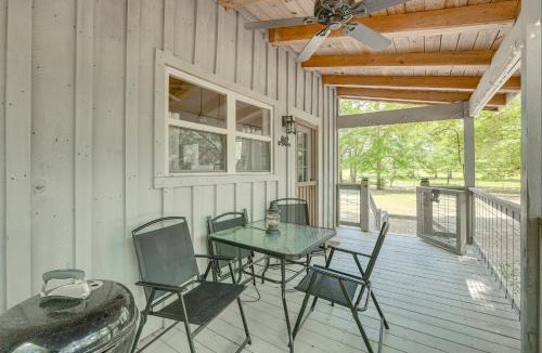 Lawley House | Charming Lawley Cottage: Deck, Fire Pit & Yard!