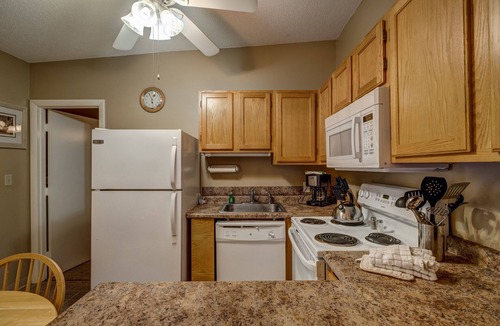 Weirs Beach Condo | Classic 3BR Getaway – Short Drive to Lake & Beach