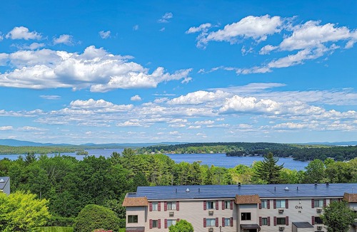 Weirs Beach Condo | Classic 3BR Getaway – Short Drive to Lake & Beach