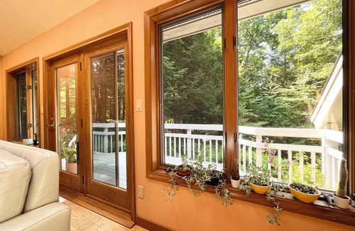 Northwest Harwinton Bed & Breakfast | Clean Cozy Modern Private Guest Room