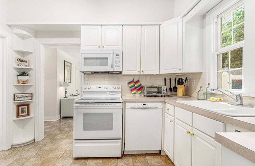Fennville House | Coastal Cottage: Private Hot Tub, Pet Friendly, Deck, Fire Pit, Lakeshore Drive