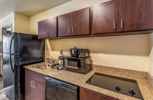 Janesville Hotel | Cobblestone Hotel and Suites Janesville