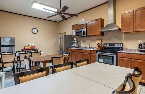 Montgomery Hotel | Comfort Suites Airport South