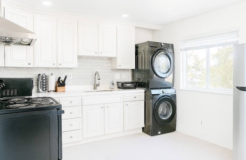 Sunnyvale West Apartment | Comfy 2BR Apt w/AC/Washer/Dryer/EV - in Sunnyvale