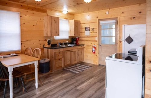 Fox Lake House | Cottage 6 on Beautiful Fox Lake!