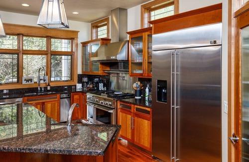 Fish Creek House | Cottage Row Retreat Luxury in Heart of Fish Creek