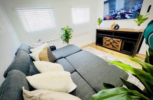 Foxcroft Square Apartment | Cozy 1BR in Philly with Rain Shower