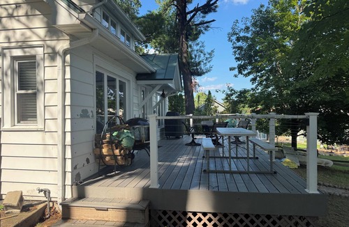 Waupaca Cottage | Cozy 3-bdrm in Paca w AC- Walk to Waupaca's top spots: WheelHouse, Scoopers, ICC