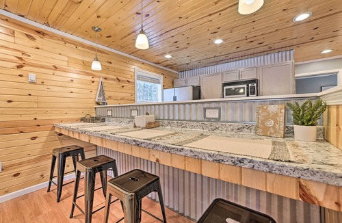 Mancelona Cabin | Cozy Elmira Cabin ~ 23 Mi to Boyne Mountain Resort