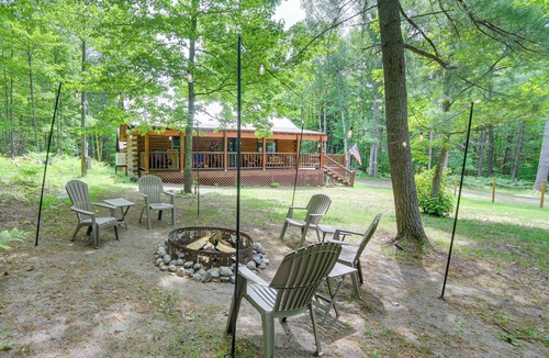 Steuben Cabin | Cozy Manistique Cabin w/Deck, Grill & Fire Pit!