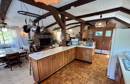 Bridgewater Cottage | Cozy rustic cottage w/private shared beach on Newfound Lake & easy ski access