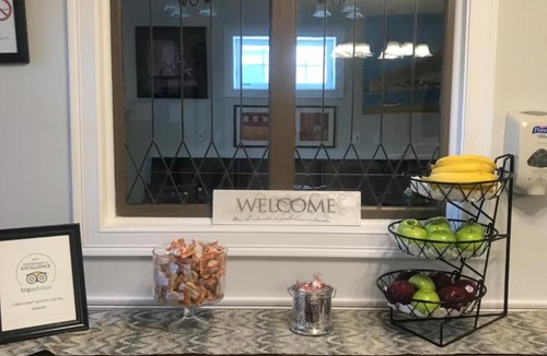 South Side Hotel | Crescent Suites Hotel
