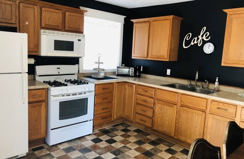 Ionia Apartment | Cute cozy apartment. Half a block walking distance from beautiful downtown Ionia