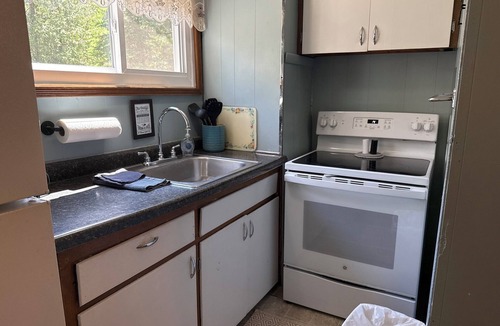 Ontonagon Cottage | Deer Trail at Miller's Cottages