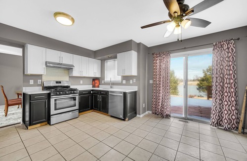 Fox Valley House | delete this