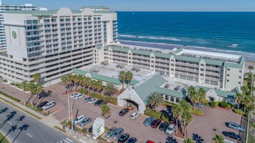 Ortona Park Resort | Direct oceanfront, fantastic ocean view, separate bedroom ! - Pools open !