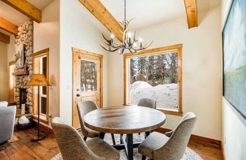 McCall Cabin | Dog-friendly McCall home -near bike trails