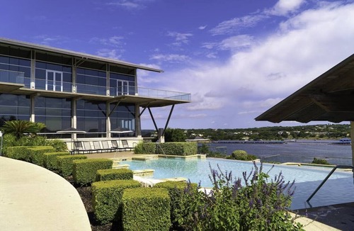 Lakeway Hotel | Double Queen with Balcony at Lakeway Resort & Spa, Pool