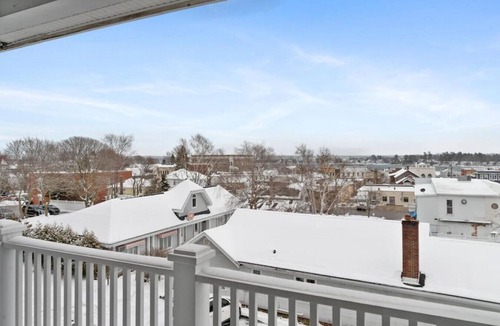Harbor Springs Apartment | Downtown Luxury Penthouse Views & Location