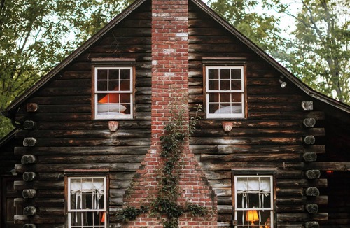 Town of Marbletown House | Duck Pond Lodge: Classic Log Charm | Hot Tub