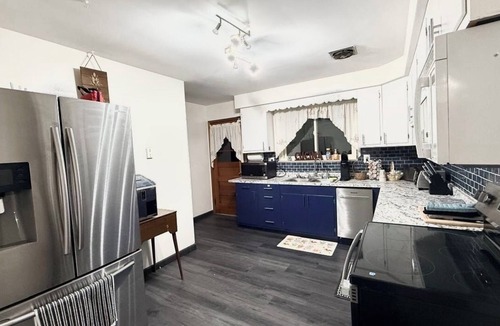Monroeville House | Enjoyable 4-bedroom house with AC in Monroeville