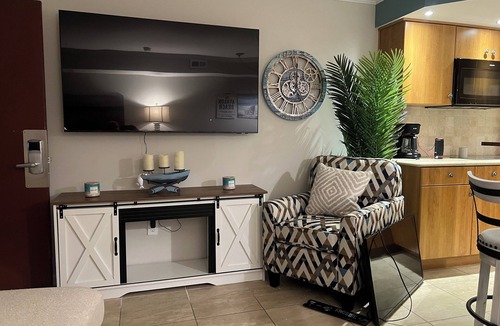 Avalon Condo | Escape to Paradise in Avalon – Beautiful Condo Just Steps from the Beach