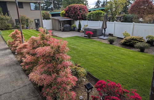 Seattle Metro Area House | Exceptional 3 bedroom/3 bath +Office - Shorewood on the Sound!
