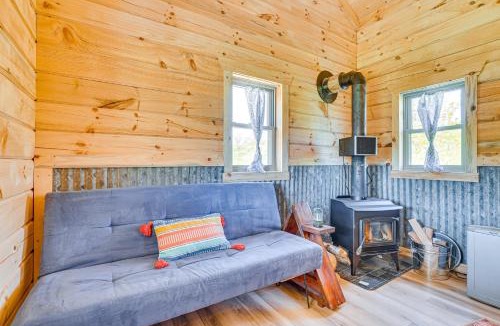 Winona County House | 'Fins & Flowers' Lewiston Cabin w/Trout Fishing!