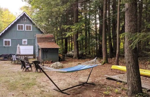 Moultonborough Cabin | Four Bedroom Lakehouse on Winnepesaukee. Waterview, beach, and lots of parking.