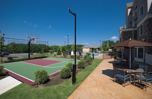 Cheyney Apartment | Free Breakfast. Seasonal Outdoor Pool. Gym. Your Next Trip!