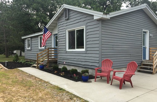 Nekoosa House | Golfers, fishermen, hunters, this spot is for you! Quiet, Cozy, and clean!