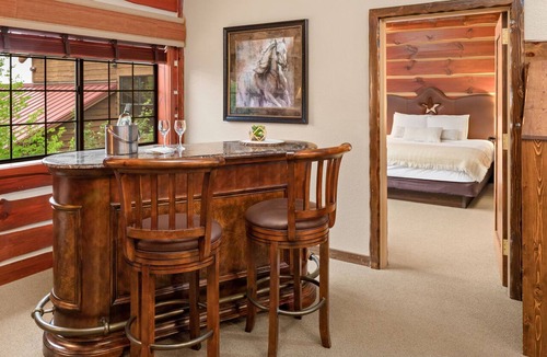 Rothschild Hotel | Grand Suite With Access to Pool, Hot Tub, and Gym