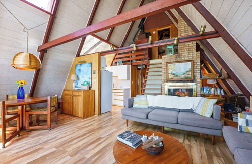 Ferrysburg House | Grand Times | Exclusive Lake Michigan Beach Access