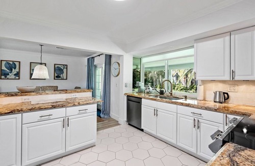 Lighthouse Point House | Great Location: super comfort & style Boca-Drfld - 1.5mi to beach!