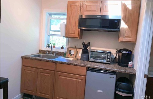 Manchester Apartment | Great Space for a Reasonable Price.